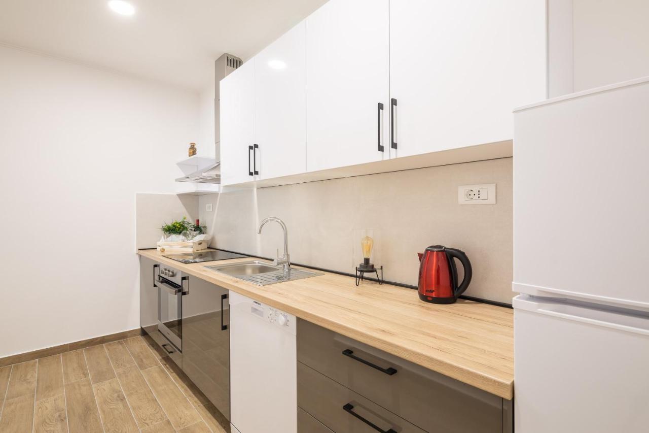 Direct Beach Apartments イェセニツェ エクステリア 写真